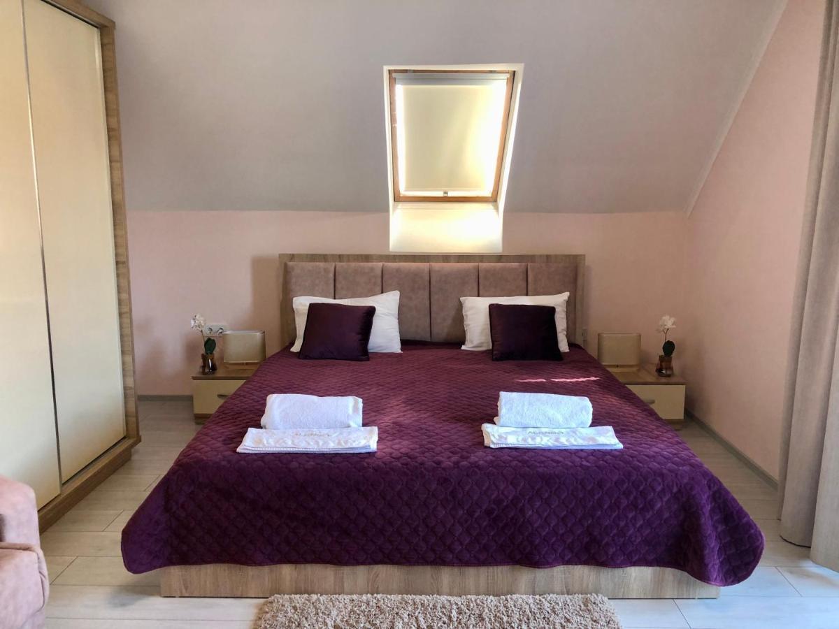 Alenso Guesthouse Hévíz Екстериор снимка