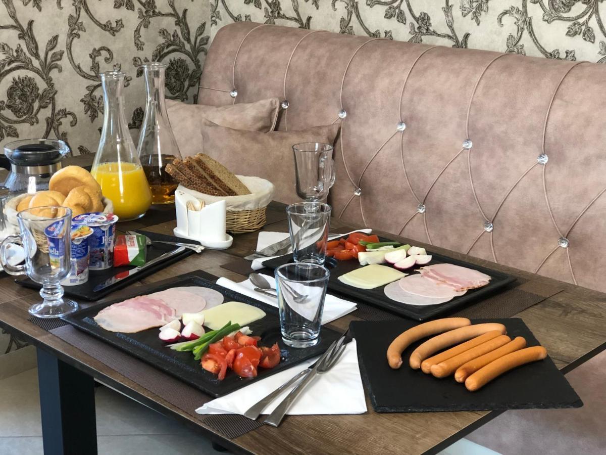 Alenso Guesthouse Hévíz Екстериор снимка